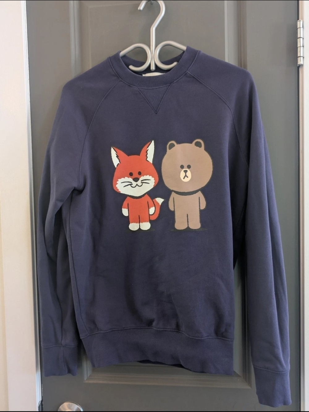 MAISON KITSUNE × LINE FRIENDS BIG PRINT SWEATSHIRT Size Small Purple!